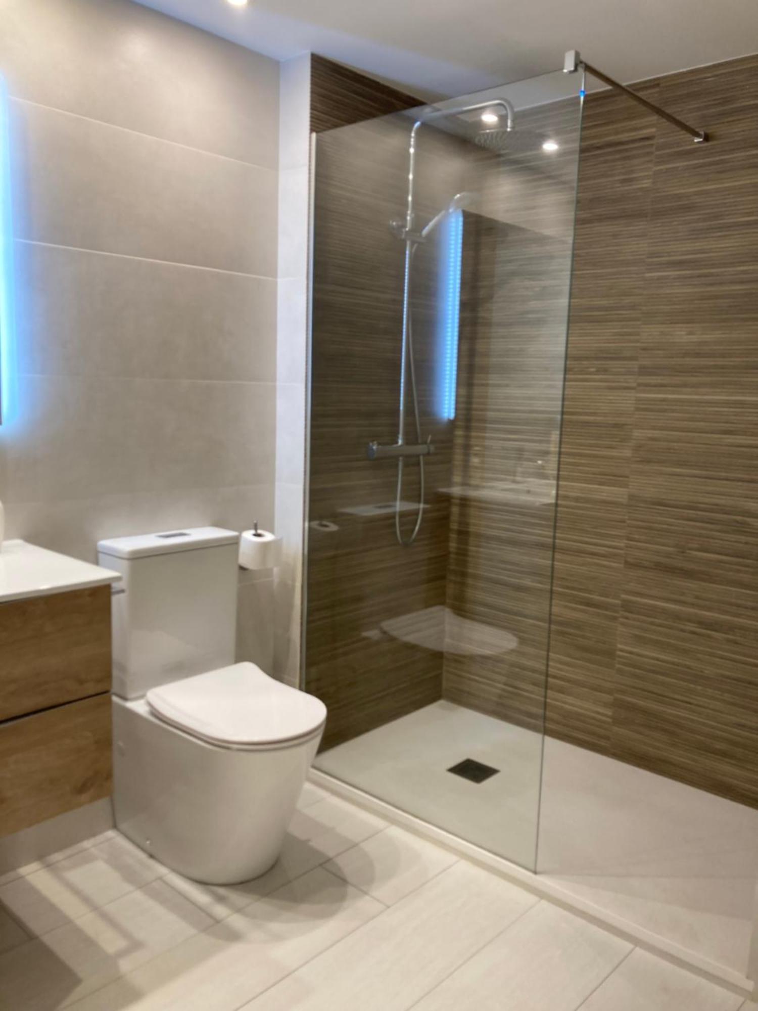 Apartamento Centrico, Climatizado Y Totalmente Equipado De 3 Habitaciones Para 6-7 Personas Santa Coloma De Farners Luaran gambar