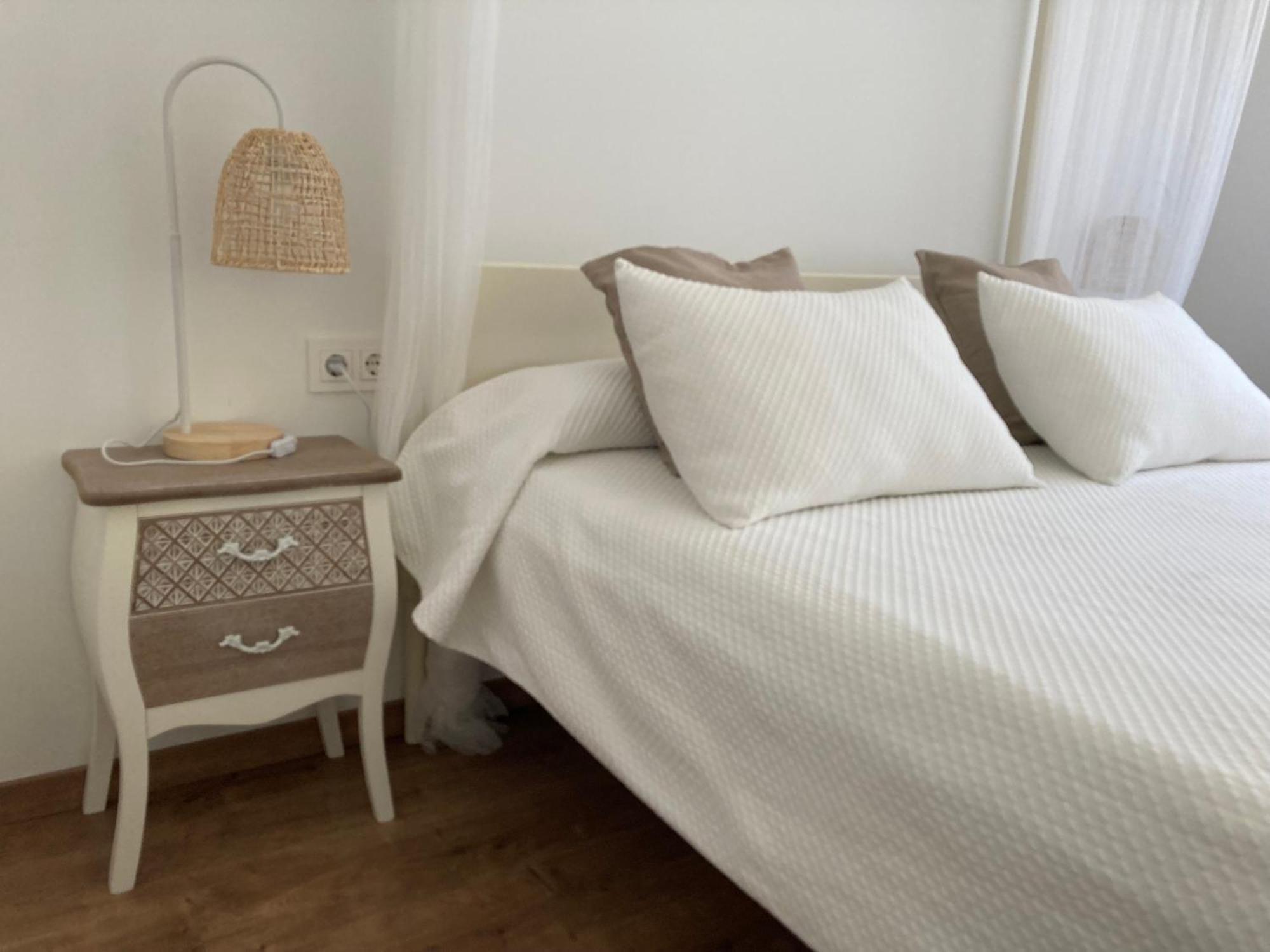 Apartamento Centrico, Climatizado Y Totalmente Equipado De 3 Habitaciones Para 6-7 Personas Santa Coloma De Farners Luaran gambar